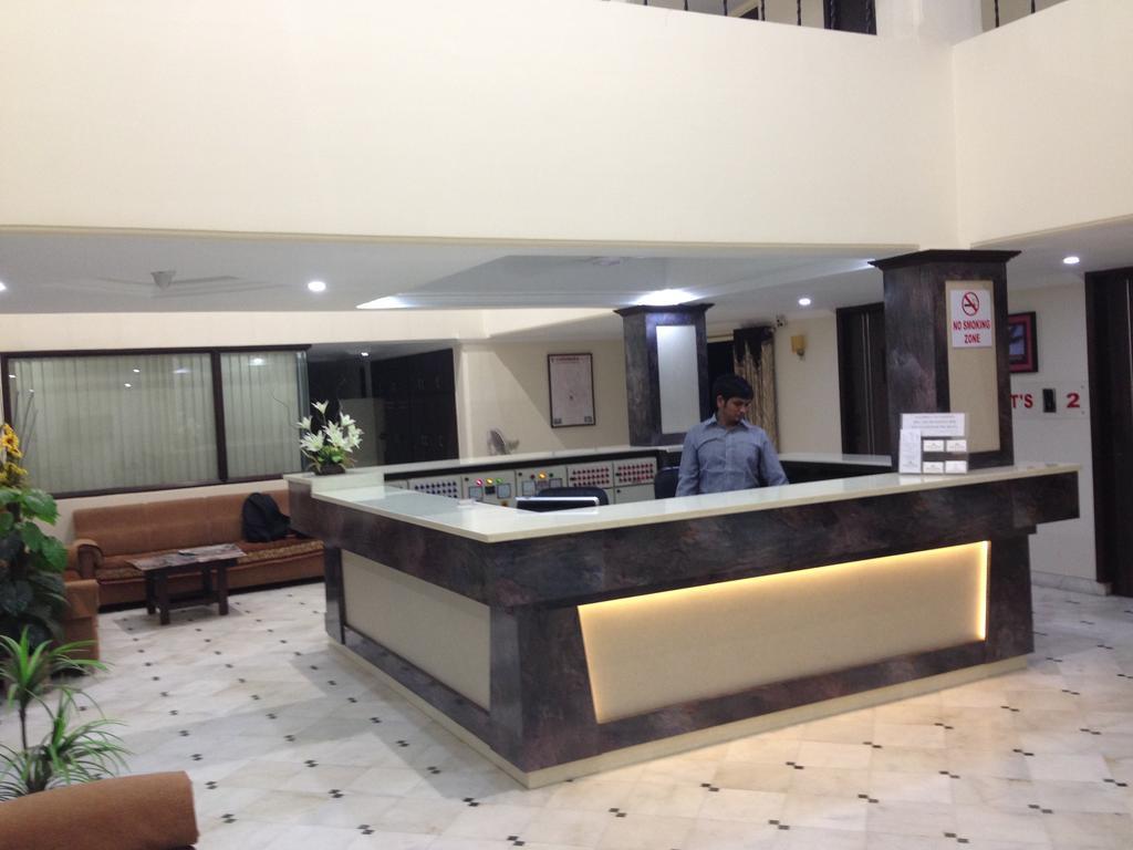 Hotel Alpha Vadodara Exterior photo